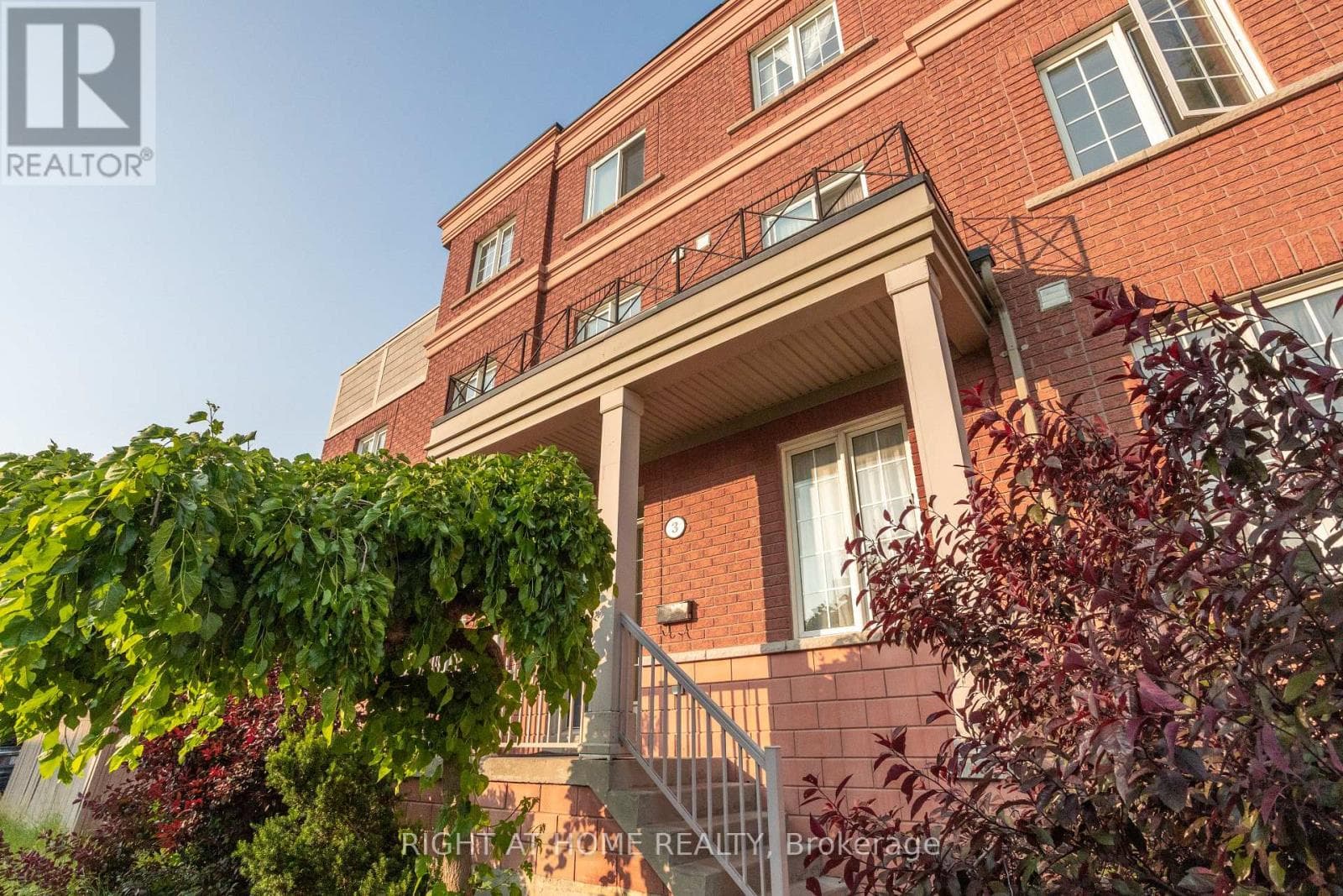 3 Herzberg Gardens, Toronto